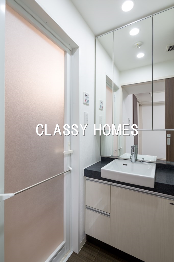 洗面設備　2015年竣工　神谷町レジデンス壱番館：洗面所