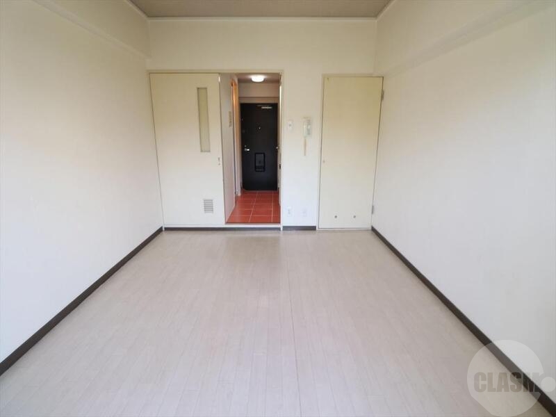 居室・リビング　７帖の洋室です