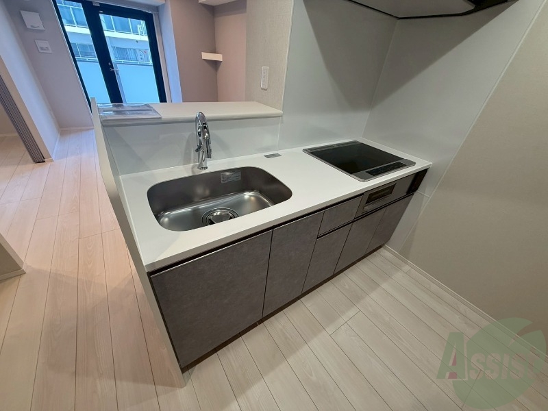 キッチン　キッチンはＩＨのシステムキッチンです。調理が楽しくなりますね