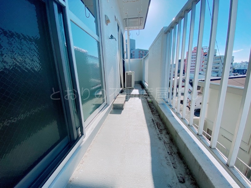 バルコニー　バルコニー