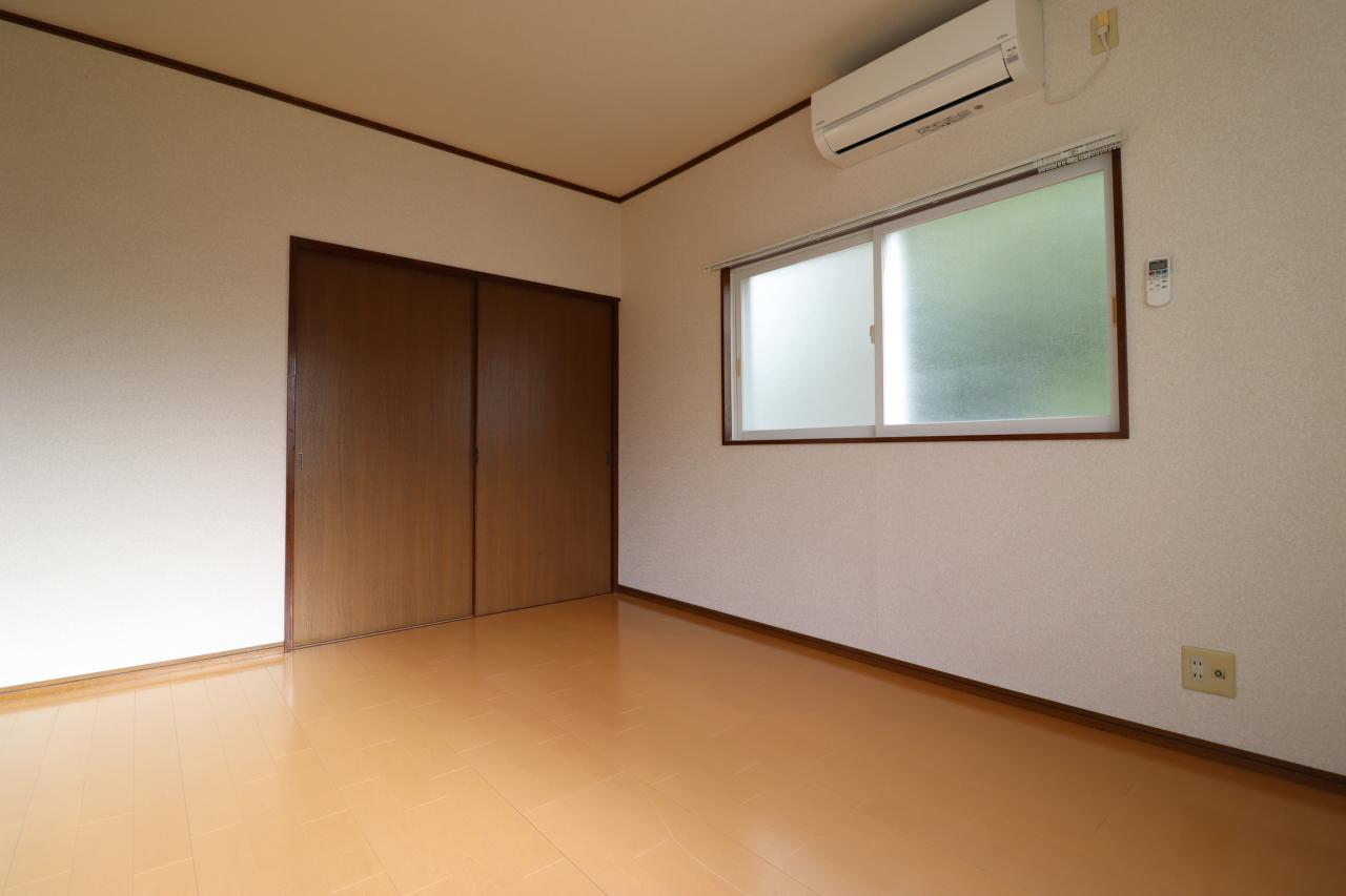 マーメイドの居間写真
