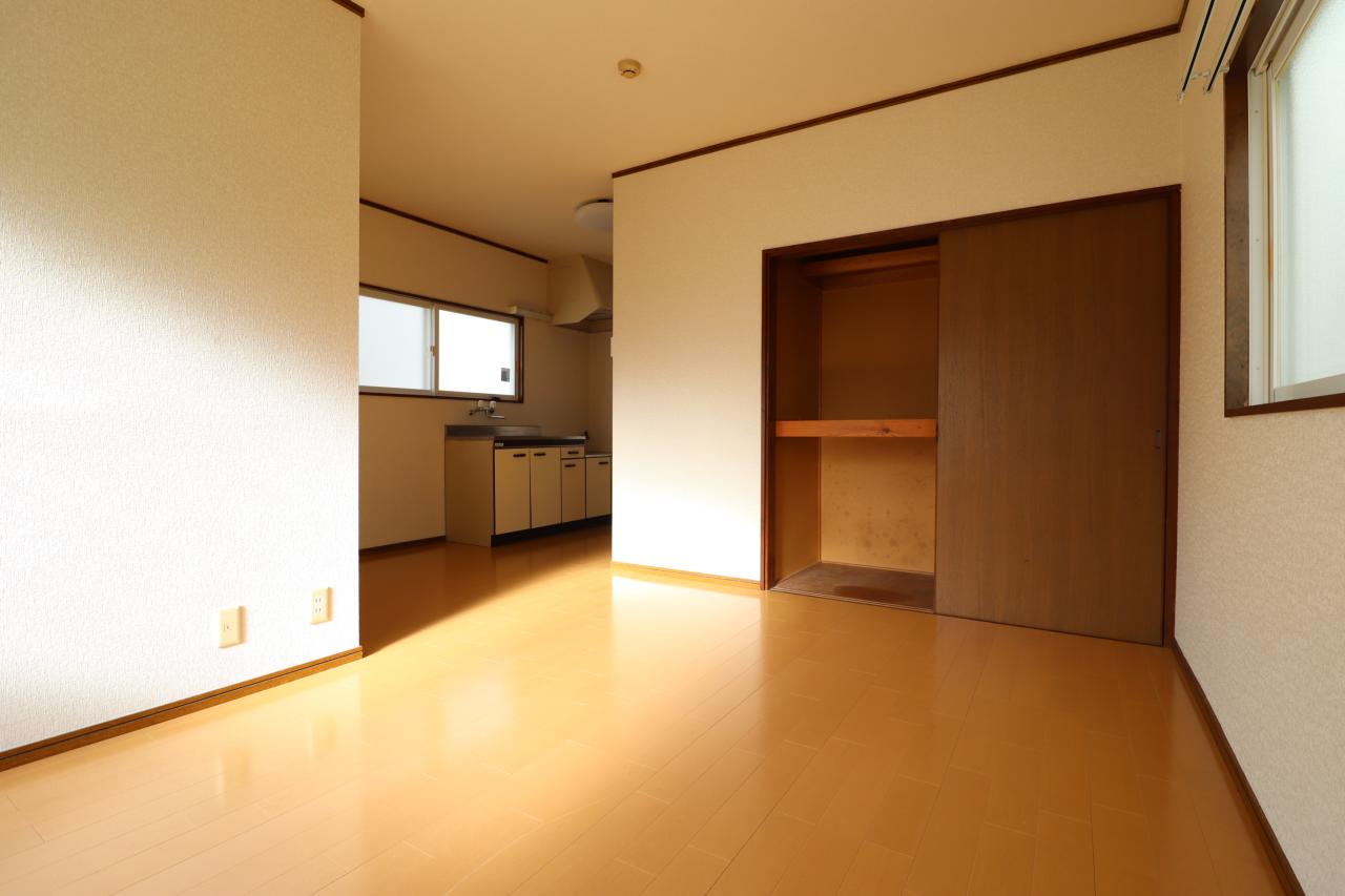 マーメイドの居間写真