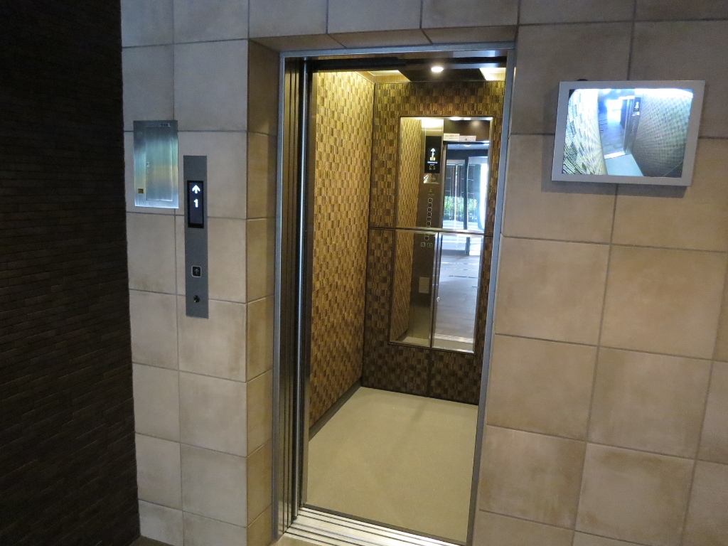 その他共有部分　エレベーター防犯カメラ付き