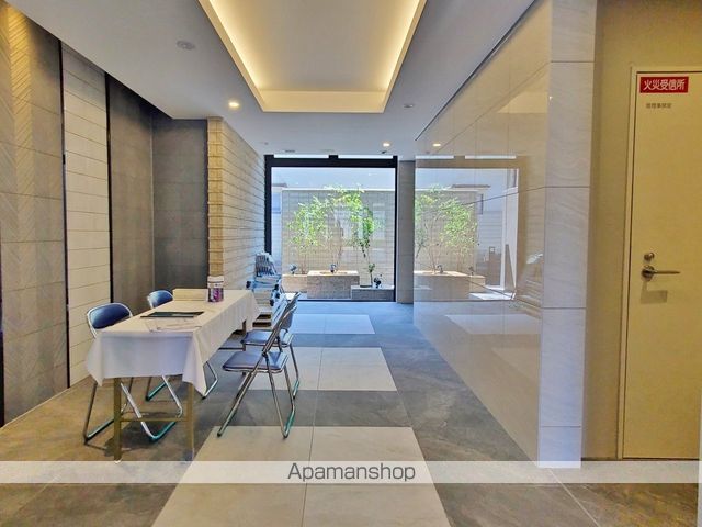 ロビー　ロビー