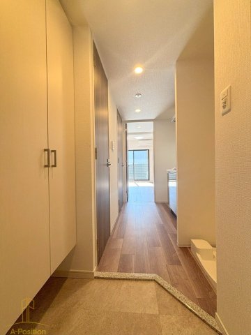 玄関　Metrosa谷町六丁目South