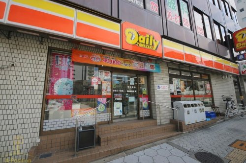コンビニ　デイリーヤマザキ 谷町6丁目店（コンビニ）まで42m