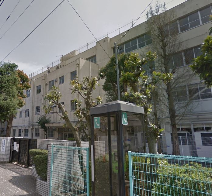 小学校　調布市立上ノ原小学校（小学校）まで852m