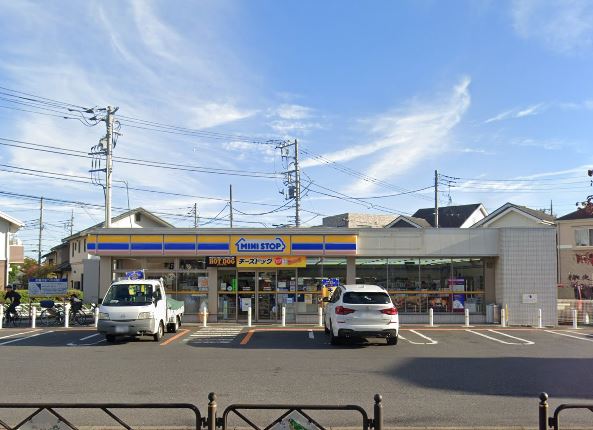 コンビニ　ミニストップ 深大寺東町店（コンビニ）まで313m