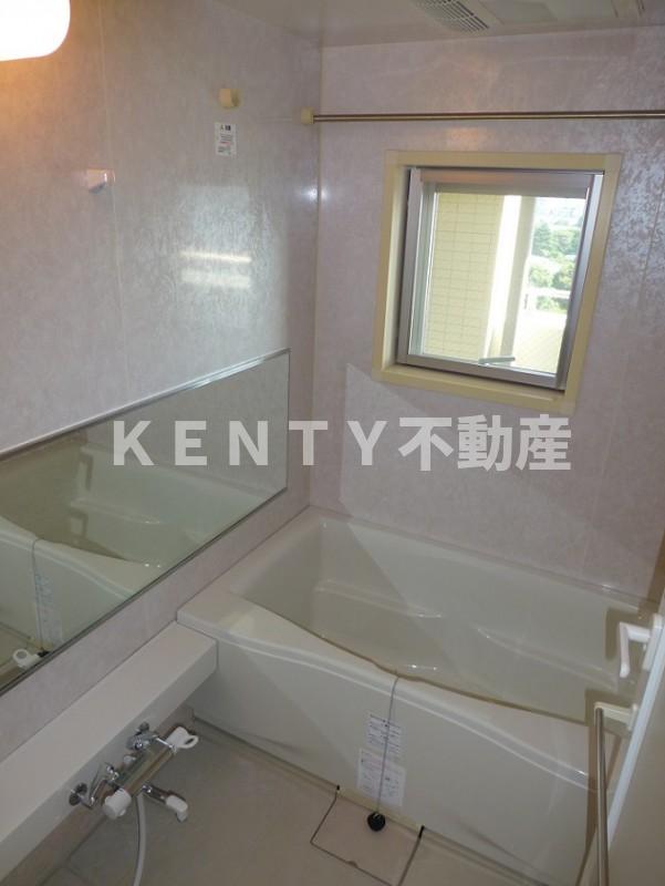 バス・シャワールーム　お風呂です