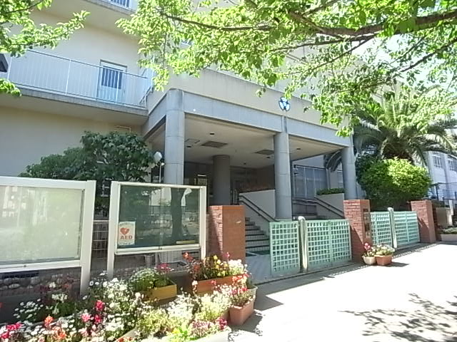 小学校　神戸市立灘小学校（小学校）まで1587m