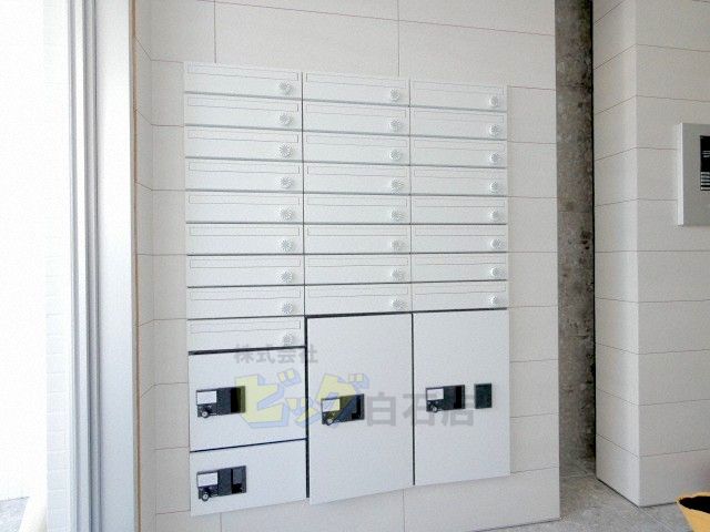 その他共有部分　留守中でも荷物が受け取れて便利な宅配ＢＯＸ完備しています♪