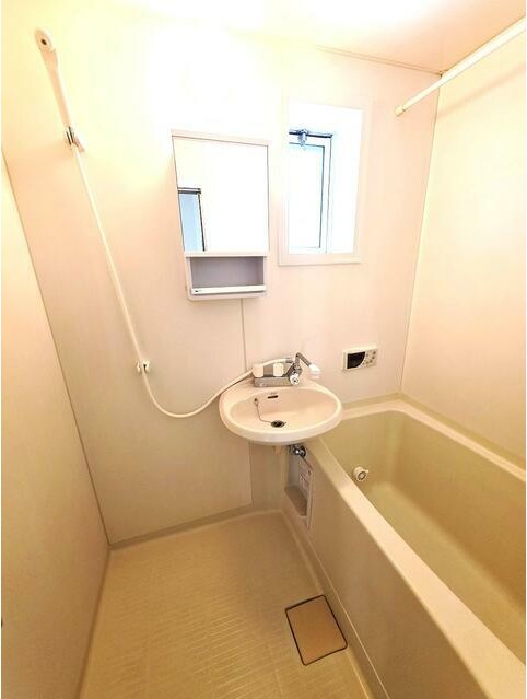 バス・シャワールーム　日々の疲れを癒すお風呂です♪