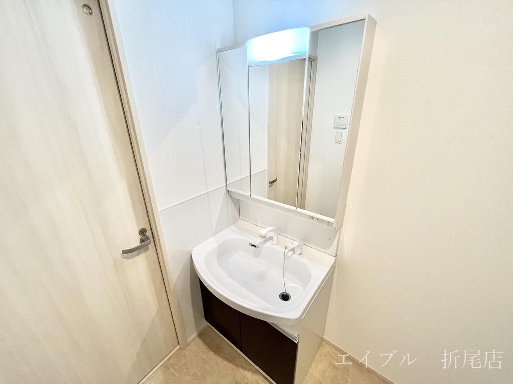 洗面設備　他号室の写真です。