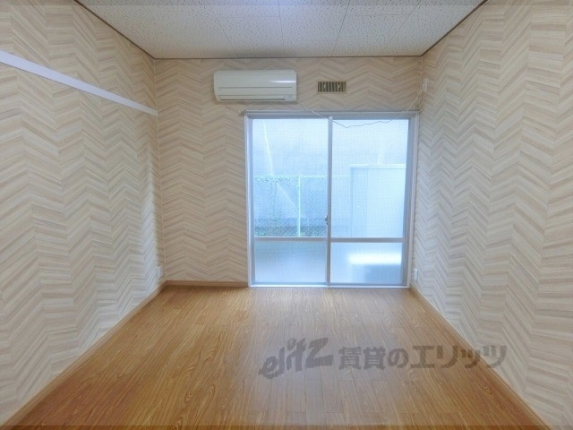 居室・リビング　洋室