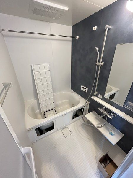 バス・シャワールーム　★工事中ですがきれいでした★