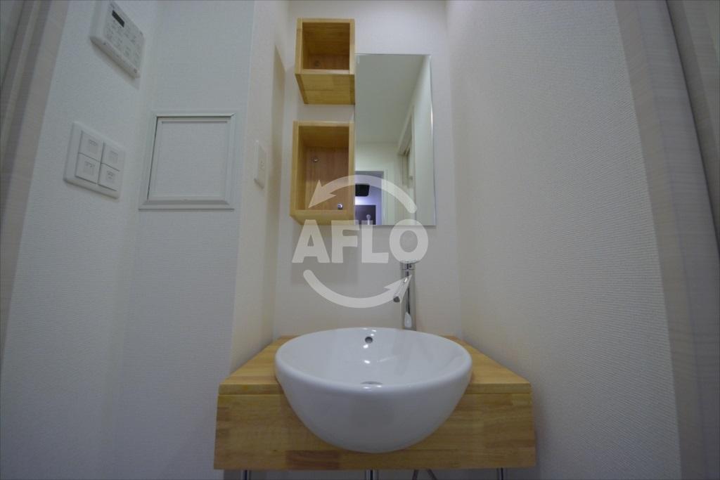 洗面設備　レジュールアッシュ難波MINAMI　独立洗面台