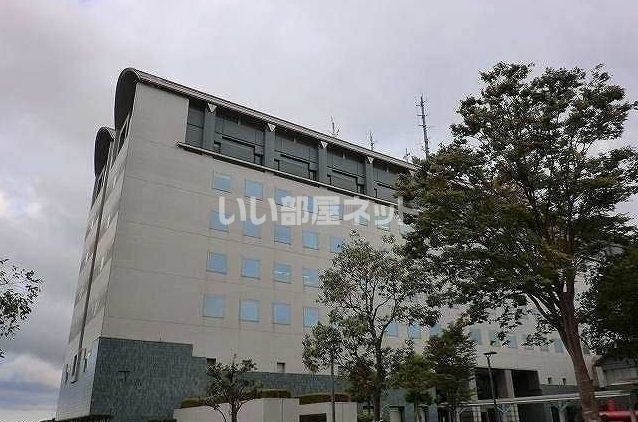 役所　富士宮市役所（役所）まで596m