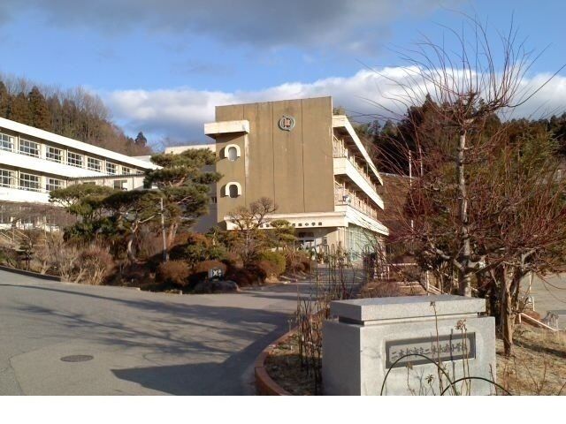 小学校　二本松南小学校（小学校）まで1400m