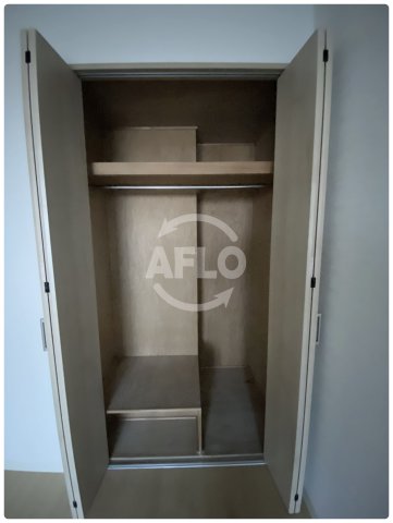 収納　クリアクレセント住之江　クローゼット