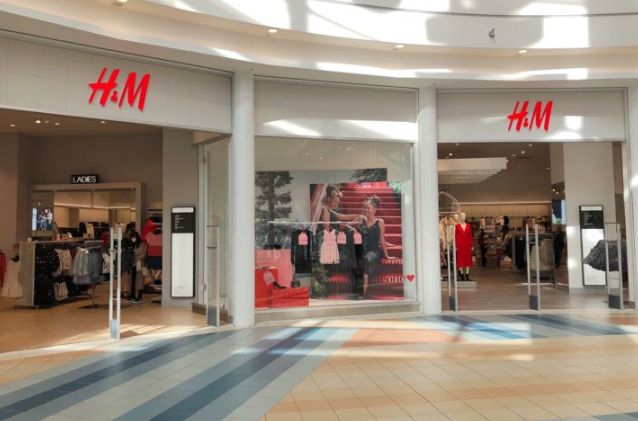 ショッピングセンター　H＆Mオリナス錦糸町店（ショッピングセンター）まで345m