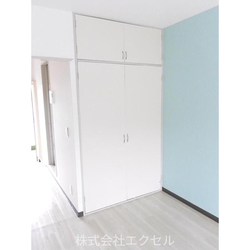 その他部屋・スペース　フローリングの室内です。
