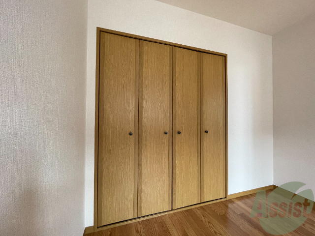 収納　収納スペースです。お洋服やお荷物はこちらへ。