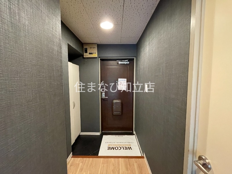 玄関　同型別部屋写真