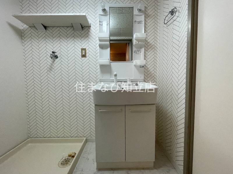 洗面設備　同型別部屋写真