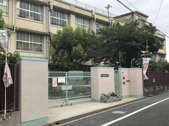小学校　南百済小学校（小学校）まで793m