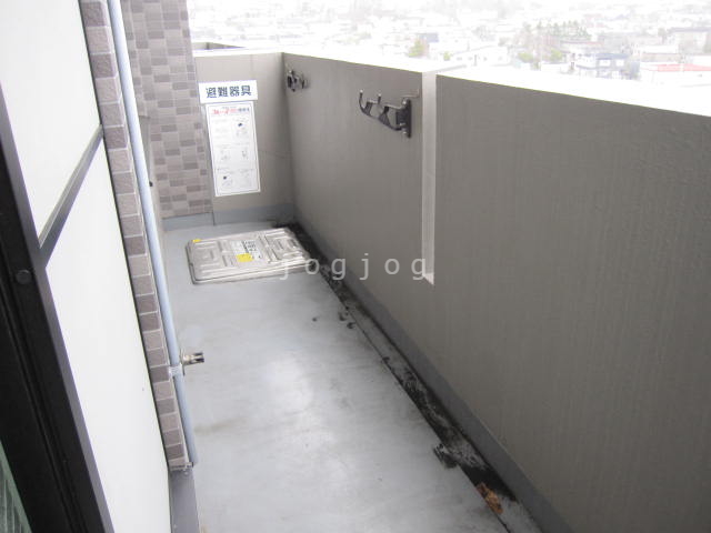 バルコニー　バルコニー