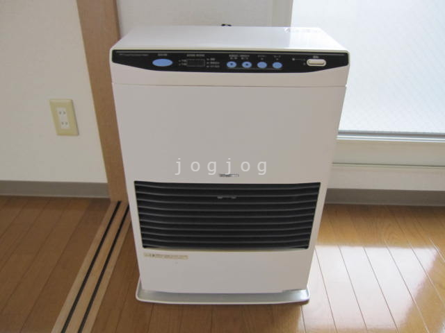 その他設備　灯油ＦＦストーブ