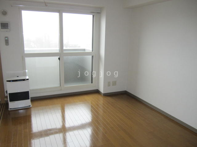 居室・リビング　居間