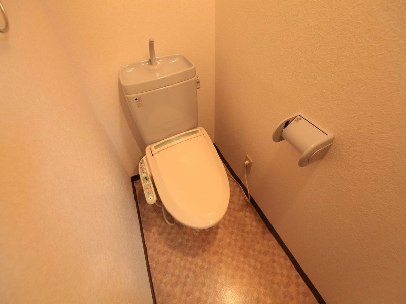 トイレ　洋式トイレ（温水洗浄便座設置可）