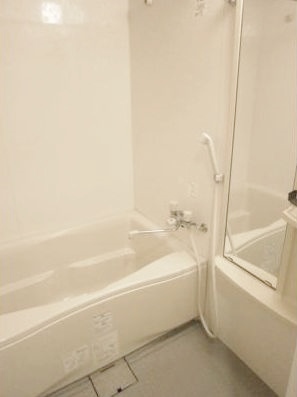 バス・シャワールーム　※別部屋参考写真