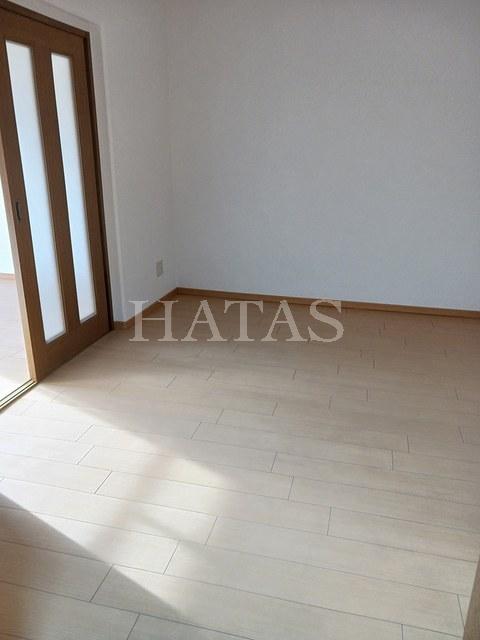 居室・リビング　同物件別部屋です。