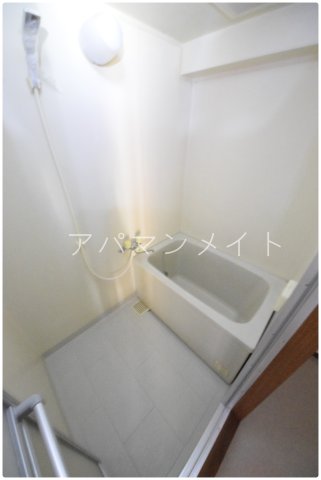 バス・シャワールーム　追い焚き機能付き