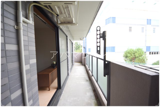 バルコニー　広々としたバルコニーです