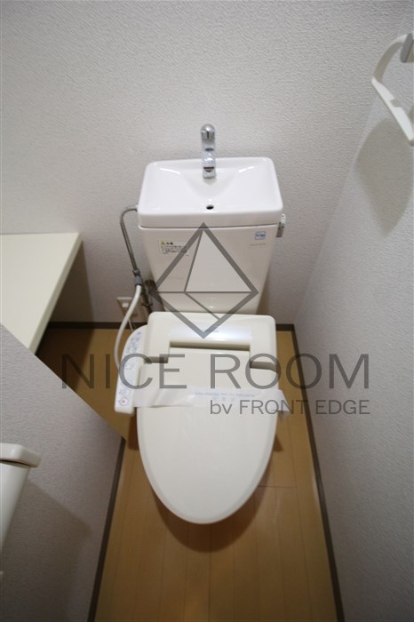 トイレ　ビクトワーレ　トイレ