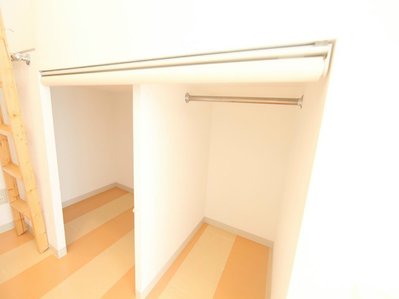 収納　ロフト1.3帖（ロフト下収納）収納充実してます