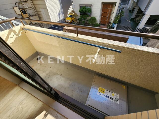 バルコニー　お洗濯にも便利なバルコニー付き