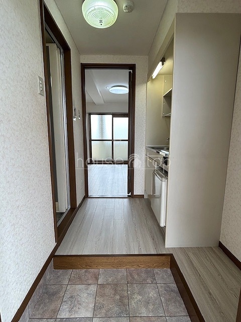 玄関　◆実際のお部屋の写真です♪