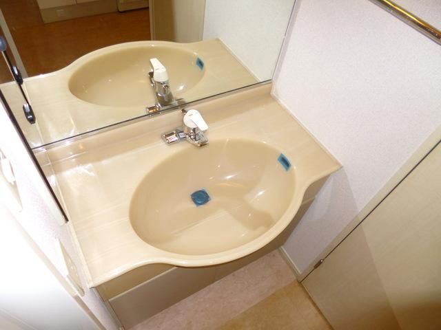 洗面設備　★便利な独立洗面台★