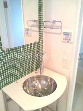 洗面設備　※別部屋参考写真となります。