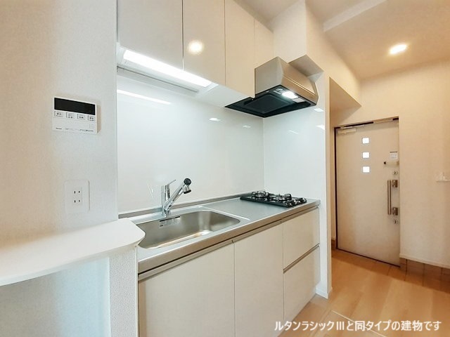 キッチン　同施工会社別物件