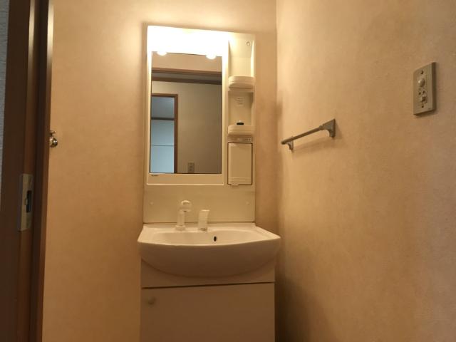 洗面設備　洗面化粧台