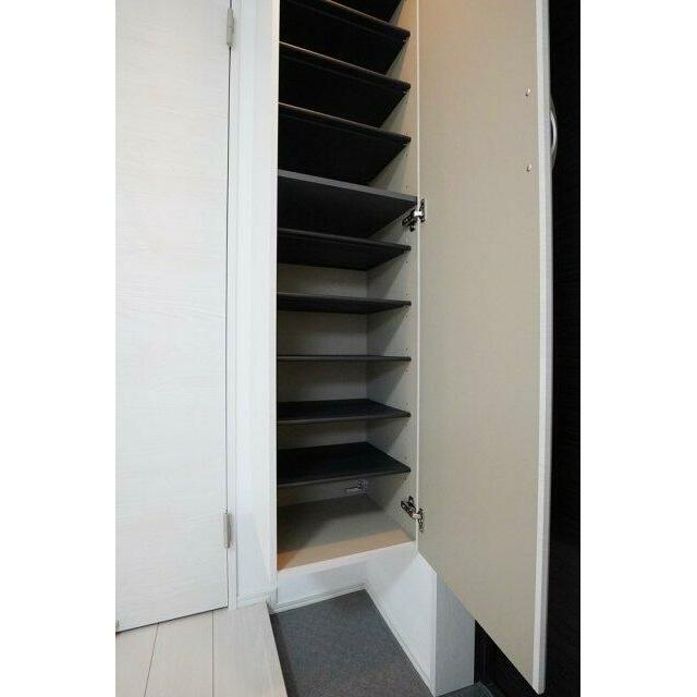 その他設備　靴入