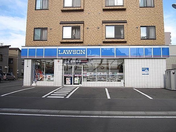 コンビニ　ローソン札幌南10条店（コンビニ）まで416m