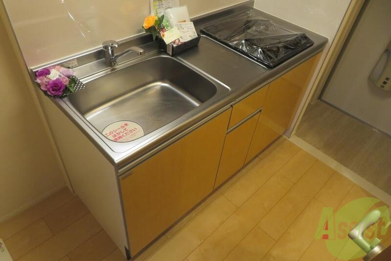 キッチン　キッチンはこんな感じで見た目もきれいですね。