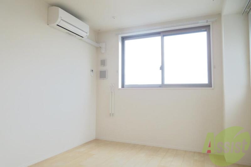 居室・リビング　リビングは陽当たりも良く風通しも良さそうですね。