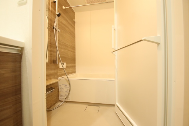 バス・シャワールーム　※別室の参考写真の為、現況優先です。